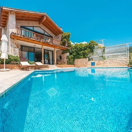 Villa Tas Ev *