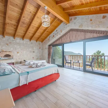 Villa Tas Ev